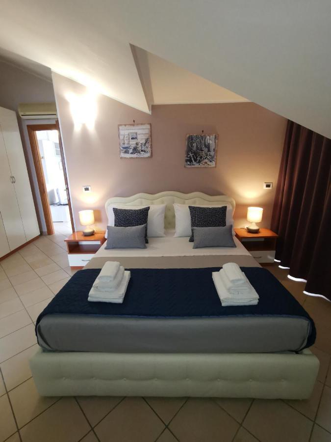 B&B Louise Santa Maria Capua Vetere Buitenkant foto