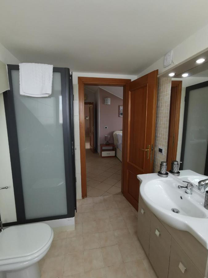 B&B Louise Santa Maria Capua Vetere Buitenkant foto