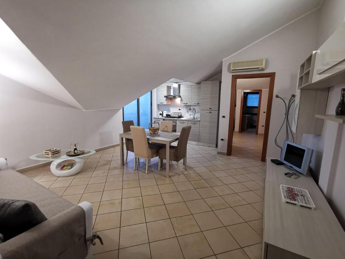 B&B Louise Santa Maria Capua Vetere Buitenkant foto