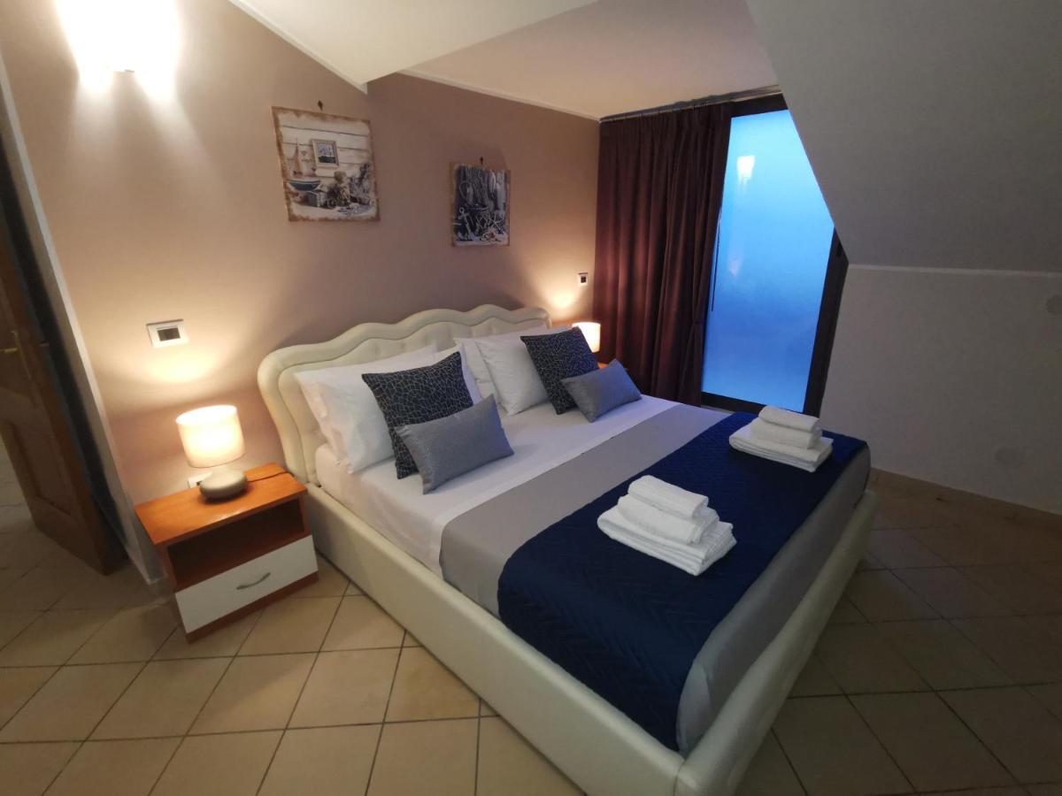 B&B Louise Santa Maria Capua Vetere Buitenkant foto