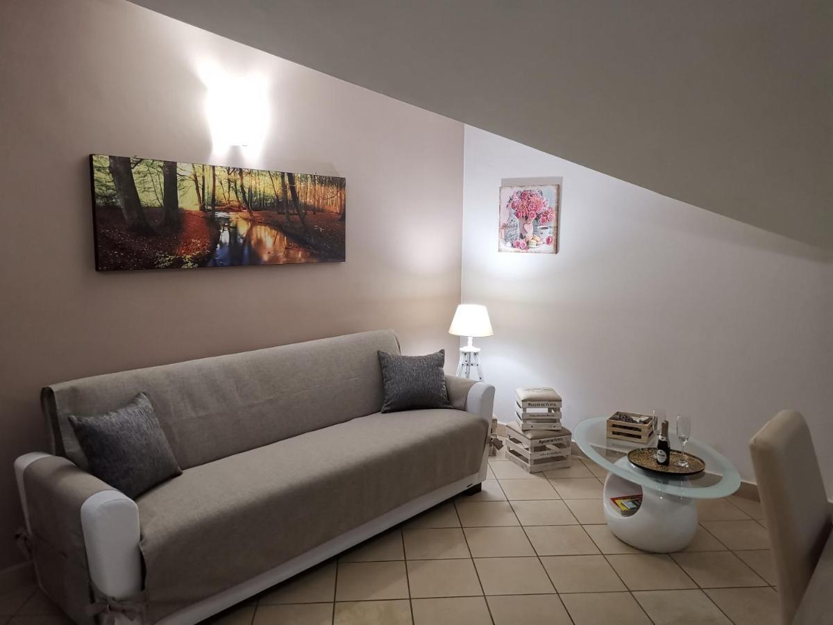 B&B Louise Santa Maria Capua Vetere Buitenkant foto