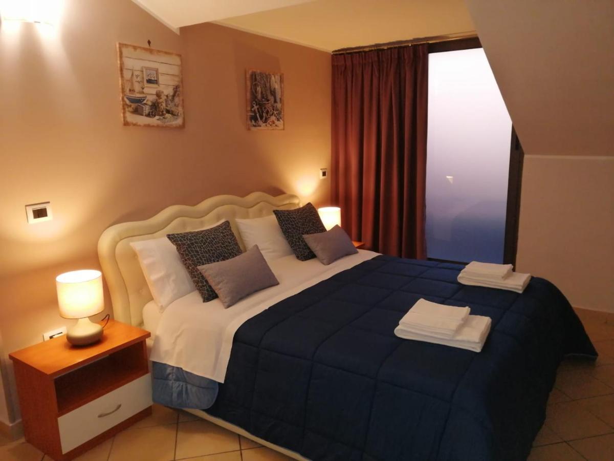 B&B Louise Santa Maria Capua Vetere Buitenkant foto