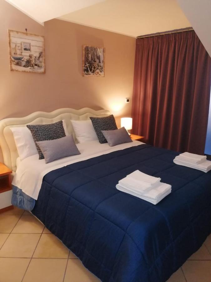 B&B Louise Santa Maria Capua Vetere Buitenkant foto