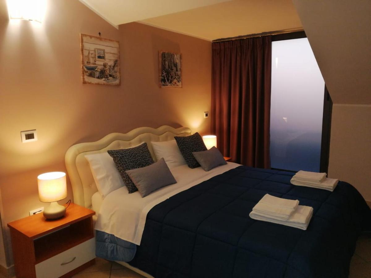 B&B Louise Santa Maria Capua Vetere Buitenkant foto